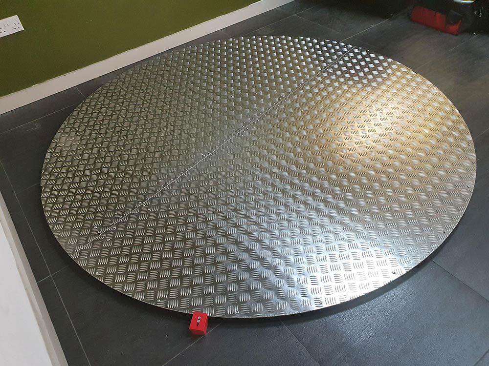 Low Rider Turntable
